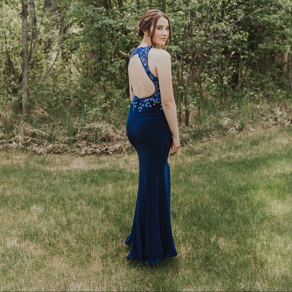 Grad/Prom/Evening Dress - Picture 3 of 5